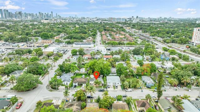 1122 NW 38th St, Miami, FL 33127