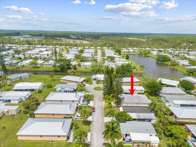 12 Palo Alto Lane, Port St Lucie, FL 34952