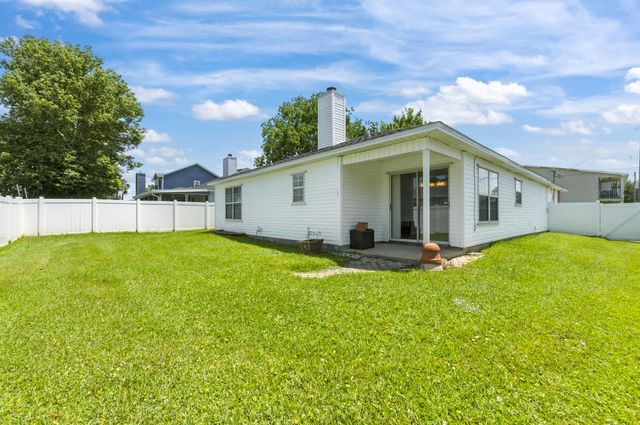 490 Channel Marker Street, Mary Esther, FL 32569