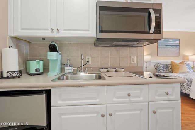 105 Tennessee Avenue Unit 206, Carolina Beach, NC 28428