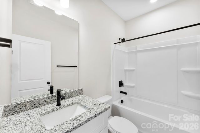 1558 7th Avenue Drive SW, Hickory, NC 28602