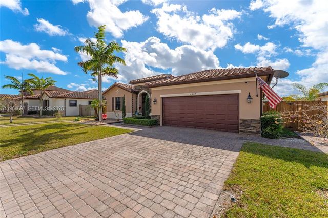 2484 SE 2nd St, Homestead, FL 33033