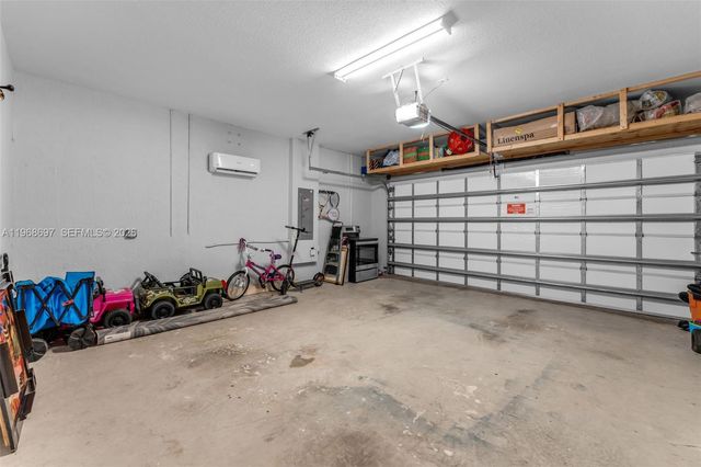 2484 SE 2nd St, Homestead, FL 33033