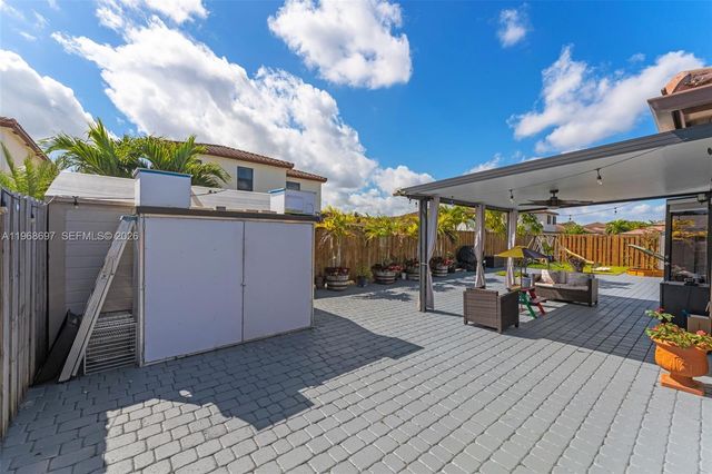 2484 SE 2nd St, Homestead, FL 33033