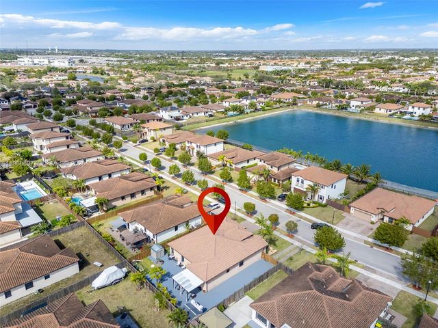 2484 SE 2nd St, Homestead, FL 33033