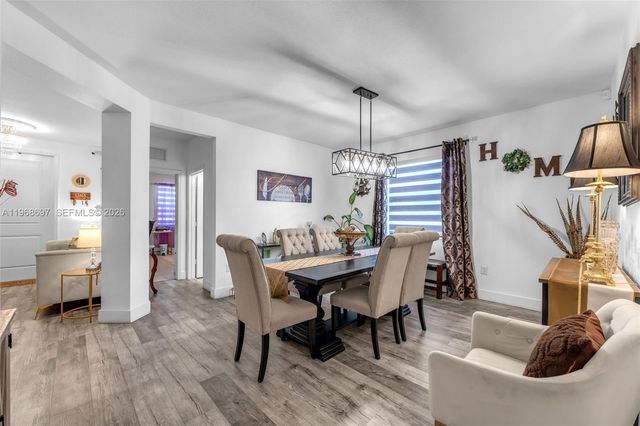 2484 SE 2nd St, Homestead, FL 33033