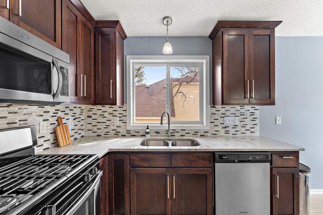 2241 7th Street N, North Saint Paul, MN 55109