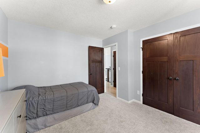 2241 7th Street N, North Saint Paul, MN 55109