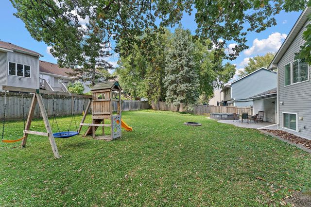 2241 7th Street N, North Saint Paul, MN 55109