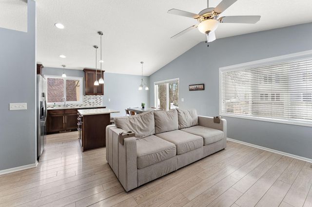 2241 7th Street N, North Saint Paul, MN 55109