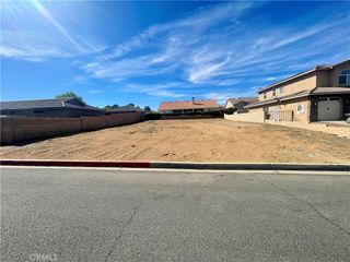 13090 Yellowstone, Victorville, CA 92395