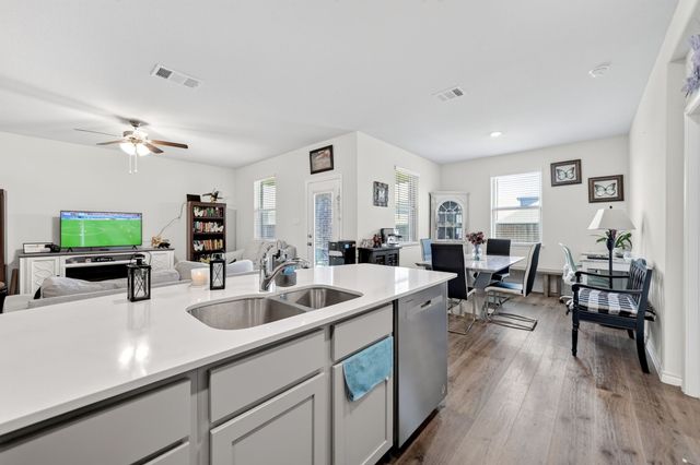 10105 Sunnyview Lane, Aubrey, TX 76227