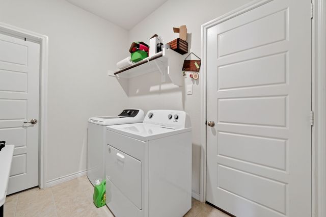 10105 Sunnyview Lane, Aubrey, TX 76227