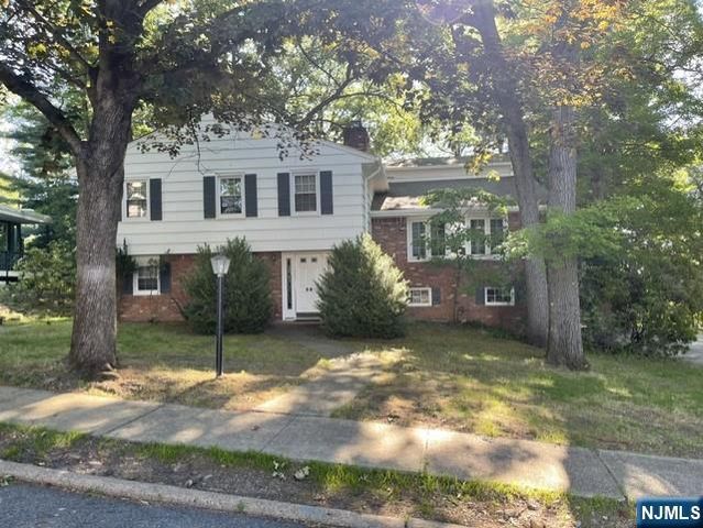 68 Dartmouth Road, Wayne, NJ 07470