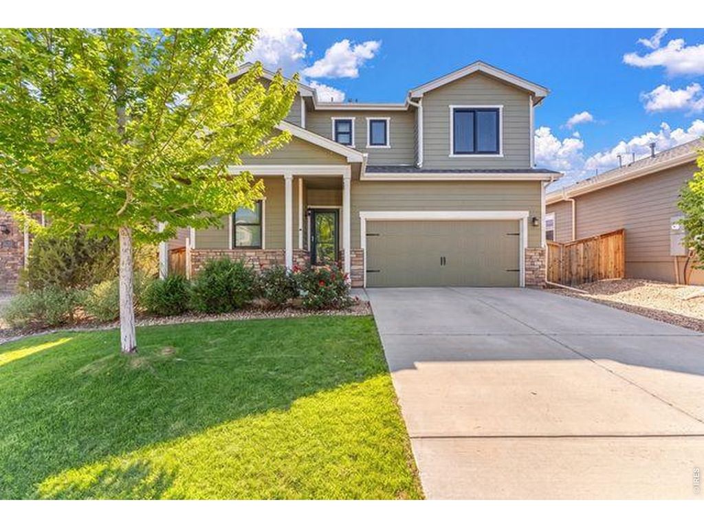 2871 Night Sky Dr, Berthoud, CO 80513