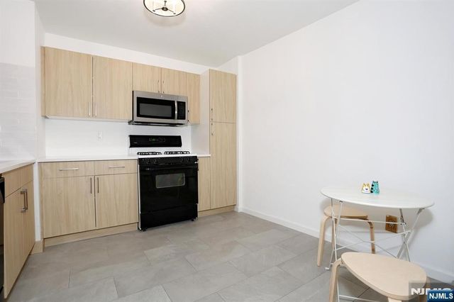 109 Grand Avenue 2A, Englewood, NJ 07631