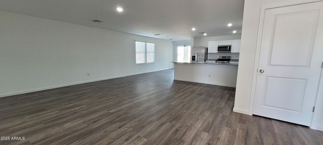 1870 W BROKEN ARROW Drive, Wickenburg, AZ 85390