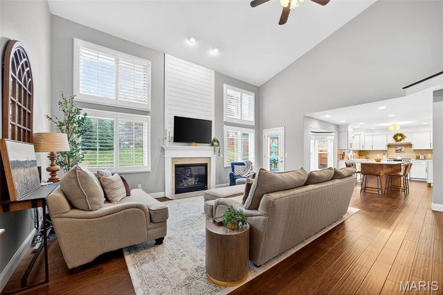 3629 Meadowglen Court, St Charles, MO 63303