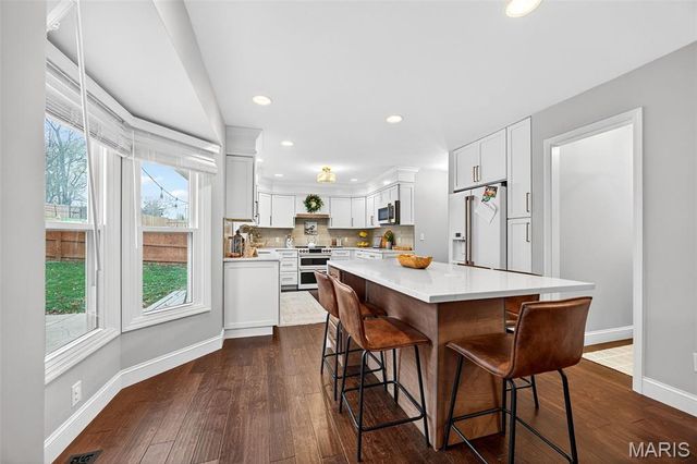 3629 Meadowglen Court, St Charles, MO 63303