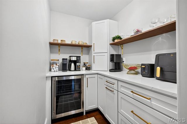 3629 Meadowglen Court, St Charles, MO 63303