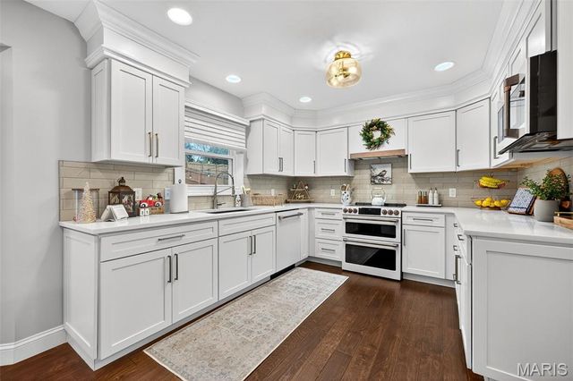 3629 Meadowglen Court, St Charles, MO 63303