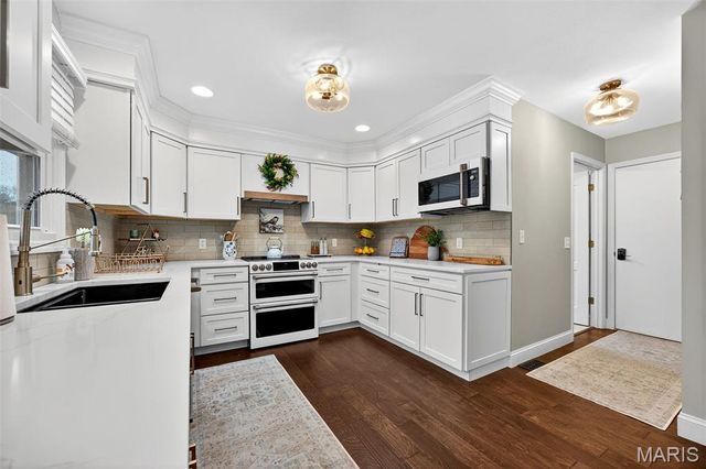 3629 Meadowglen Court, St Charles, MO 63303