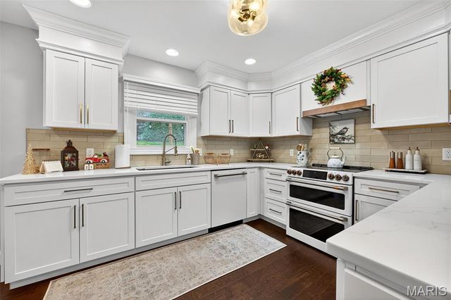 3629 Meadowglen Court, St Charles, MO 63303