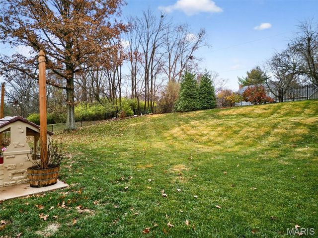 3629 Meadowglen Court, St Charles, MO 63303