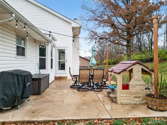 3629 Meadowglen Court, St Charles, MO 63303