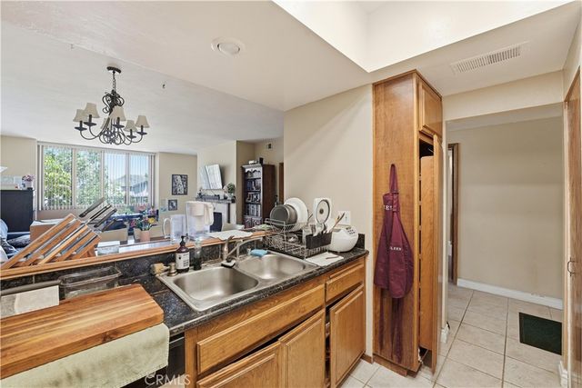 3990 Nobel 103, San Diego, CA 92122
