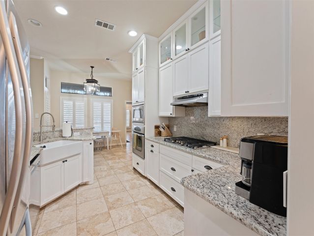 625 Palo Duro Drive, Hurst, TX 76054