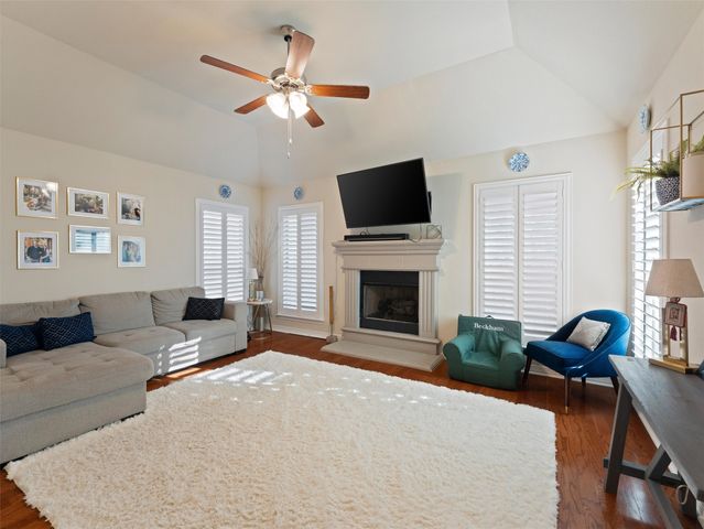 625 Palo Duro Drive, Hurst, TX 76054