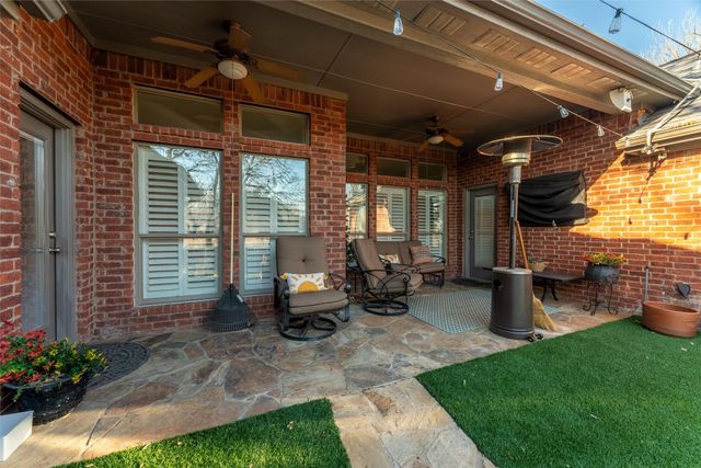625 Palo Duro Drive, Hurst, TX 76054