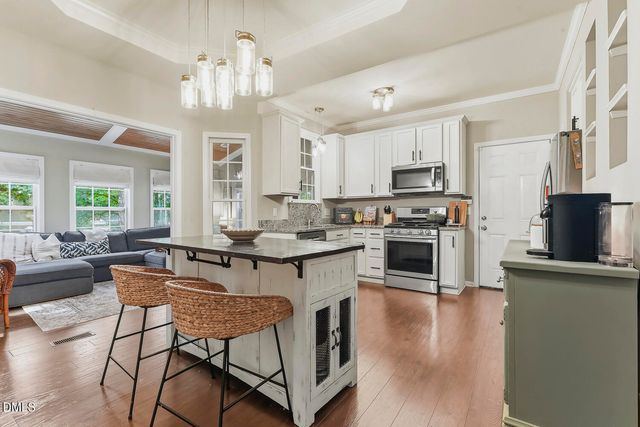 308 Burnt Pine Court, Apex, NC 27502