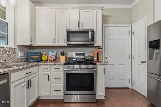 308 Burnt Pine Court, Apex, NC 27502