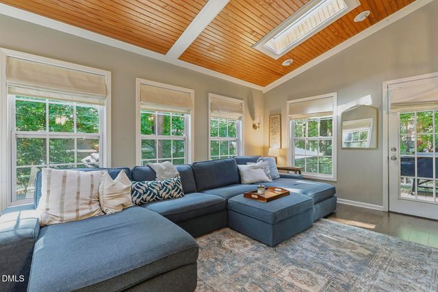 308 Burnt Pine Court, Apex, NC 27502