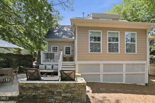 308 Burnt Pine Court, Apex, NC 27502