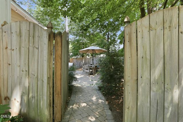 308 Burnt Pine Court, Apex, NC 27502