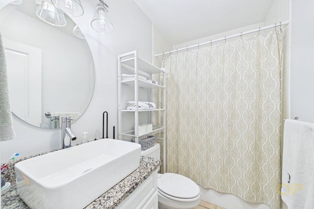 15 Park Ave 307, Hull, MA 02045