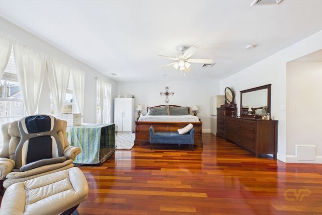 15 Park Ave 307, Hull, MA 02045