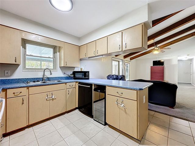 2626 NW 68TH AVE, Gainesville, FL 32653