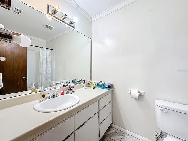 2626 NW 68TH AVE, Gainesville, FL 32653