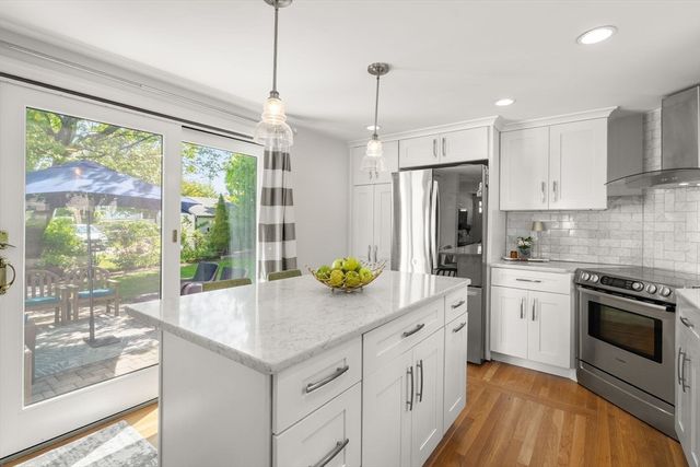 29 Willow Ave, Weymouth, MA 02191
