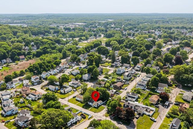 29 Willow Ave, Weymouth, MA 02191