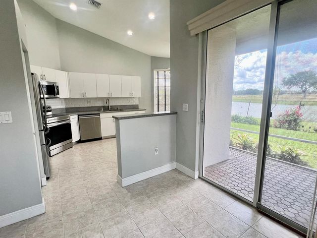 7801 S Aragon Boulevard 4, Sunrise, FL 33322