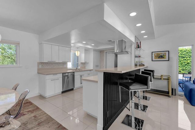 3450 E Chia Road, Palm Springs, CA 92262