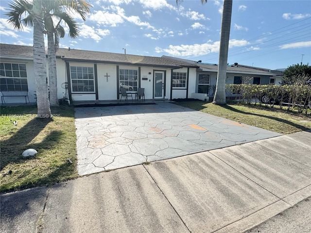 14849 SW 114th Ct, Miami, FL 33176