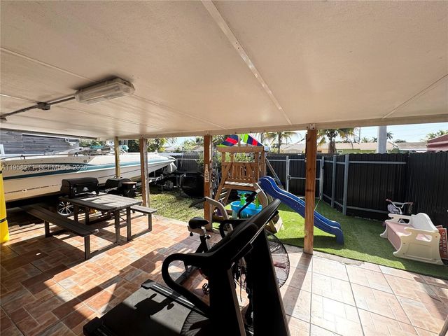 14849 SW 114th Ct, Miami, FL 33176