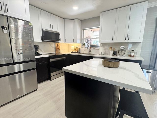 14849 SW 114th Ct, Miami, FL 33176