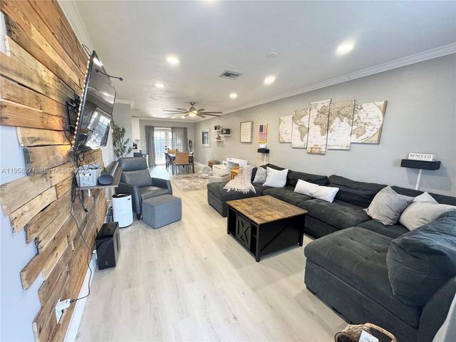 14849 SW 114th Ct, Miami, FL 33176